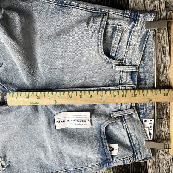 NEW Old Navy Sky Hi Straight Jeans Womens Sise 6 Distressed Light Wash Raw Hem - Picture 11 of 11